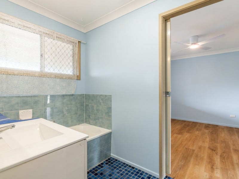 57 Sweetgum Street, Hillcrest QLD 4118