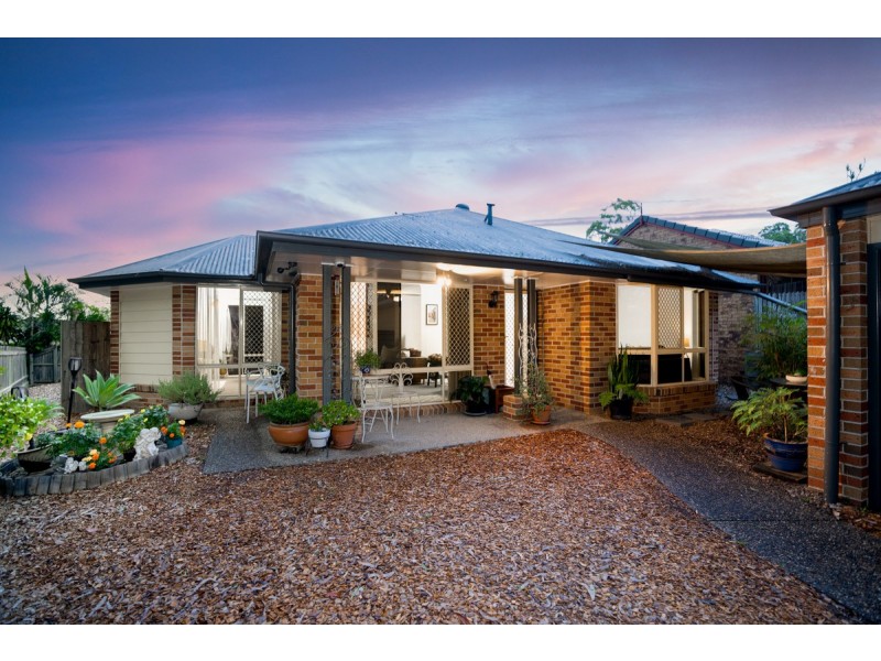 2 Ponderosa Place, Forest Lake QLD 4078