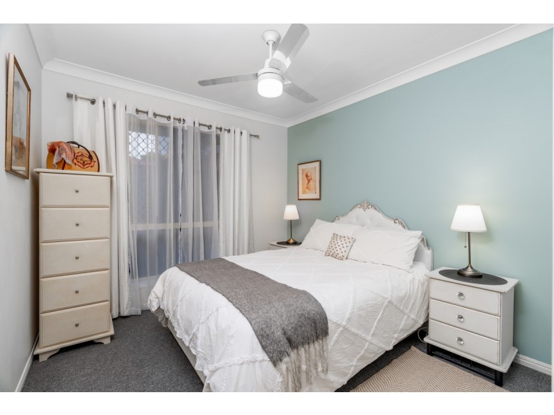 2 Ponderosa Place, Forest Lake QLD 4078