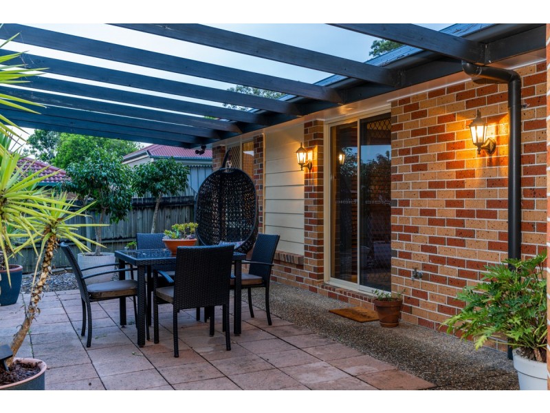 2 Ponderosa Place, Forest Lake QLD 4078