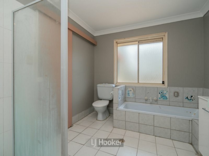 18 Tamarind Street, Marsden QLD 4132