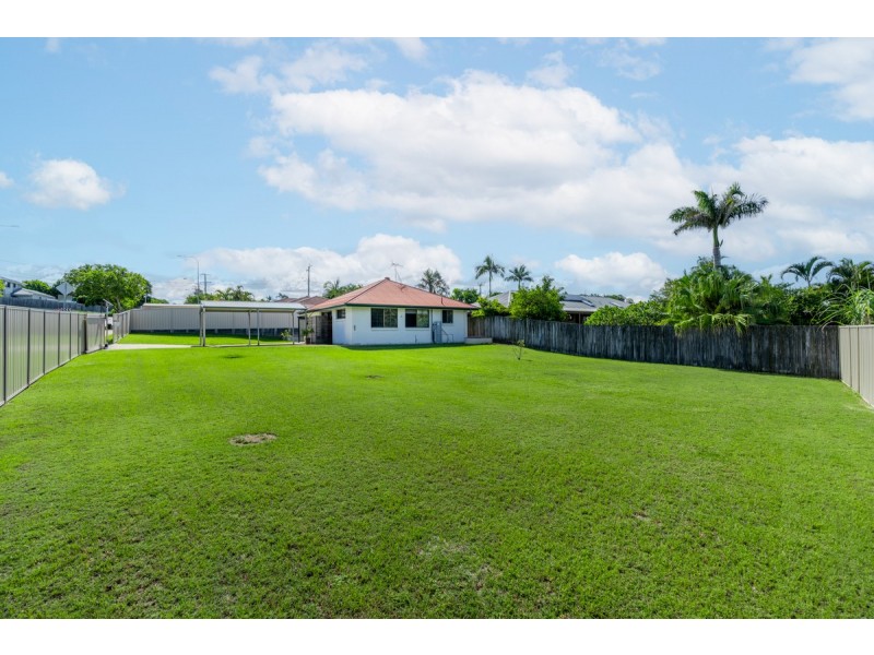 4 Lamberth Road East, Heritage Park QLD 4118