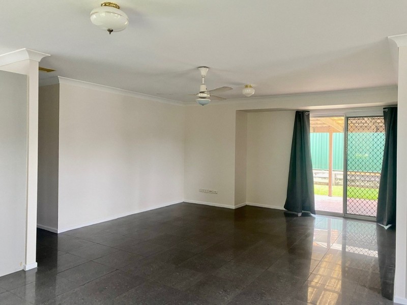 2 Ethion Drive, Regents Park QLD 4118