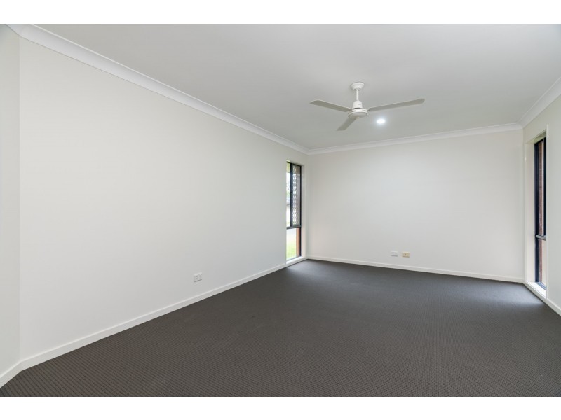 16 Robur Street, Marsden QLD 4132
