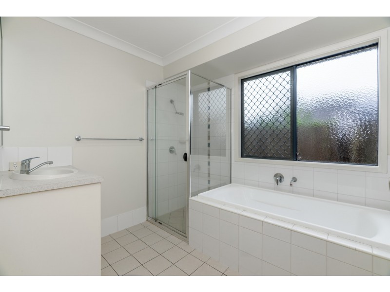 16 Robur Street, Marsden QLD 4132