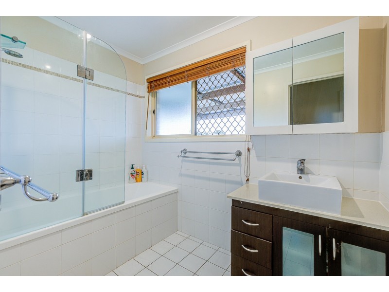 10 Copperfield Drive, Eagleby QLD 4207