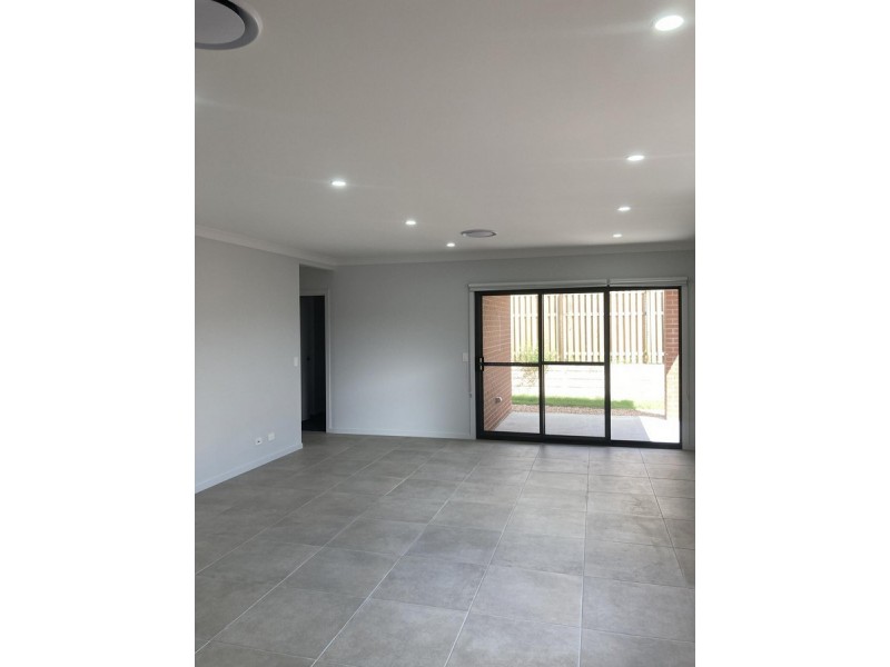 26 Sprout Street, Greenbank QLD 4124