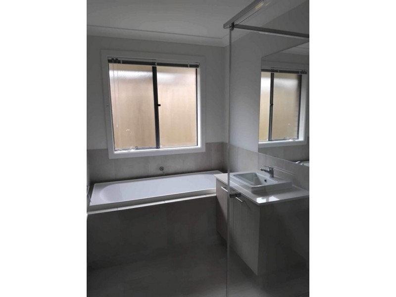 31 Douglas Street, Jimboomba QLD 4280