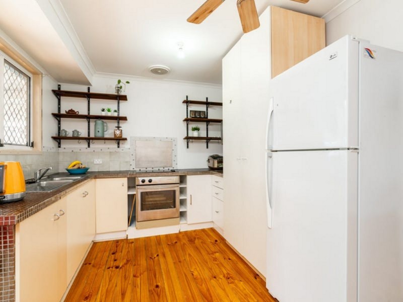 12 Dorachus Drive, Regents Park QLD 4118