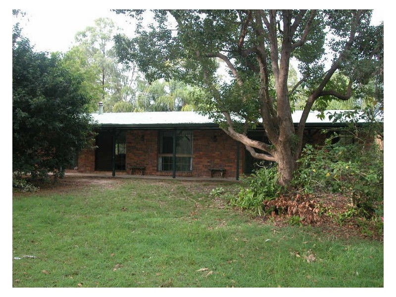 9 Robin Court, Forestdale QLD 4118