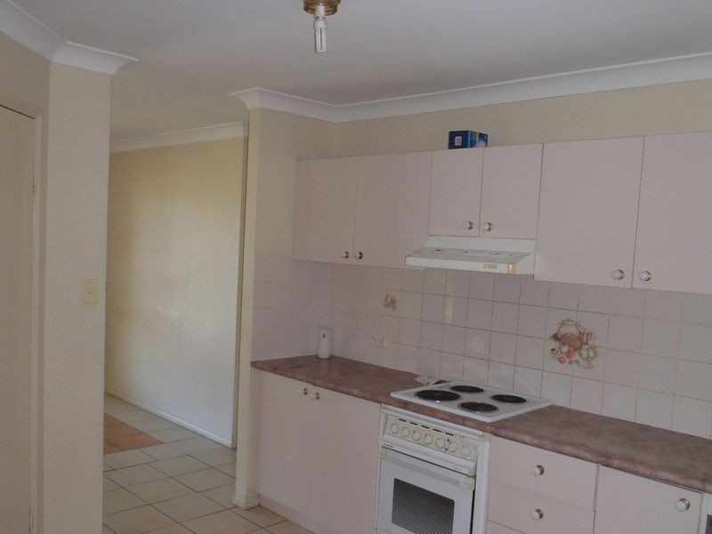 12 Silverash Court, Regents Park QLD 4118