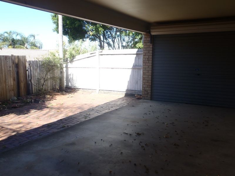 12 Silverash Court, Regents Park QLD 4118