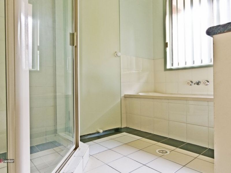 9 Murrumbidgee Street, Hillcrest QLD 4118