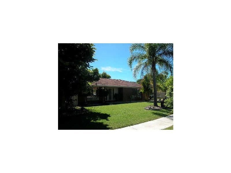 5 Newburn Street, Hillcrest QLD 4118