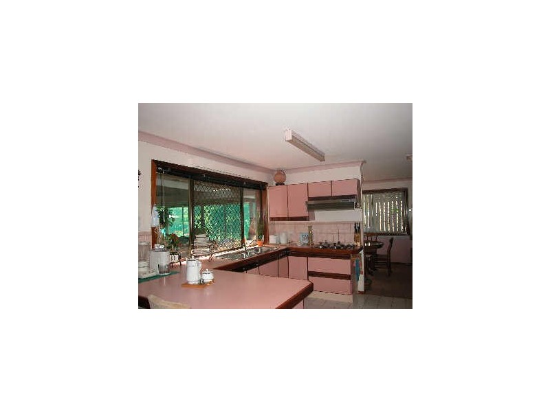 5 Newburn Street, Hillcrest QLD 4118