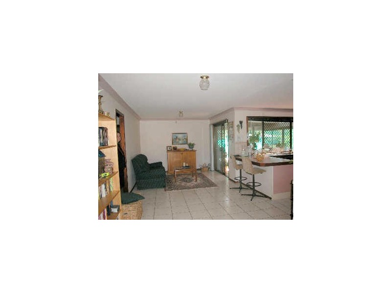 5 Newburn Street, Hillcrest QLD 4118