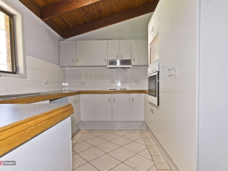 12 Dryade Street, Regents Park QLD 4118