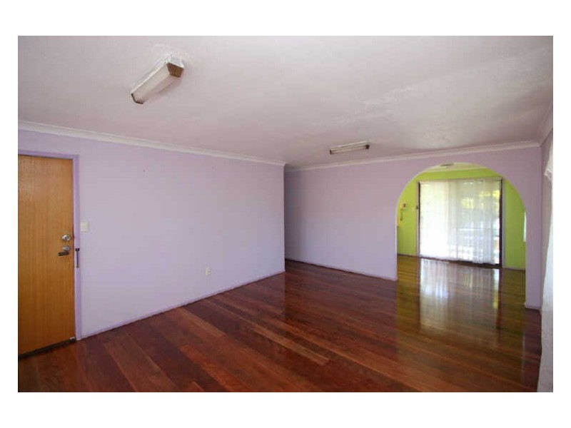 18 Estramina Road, Regents Park QLD 4118