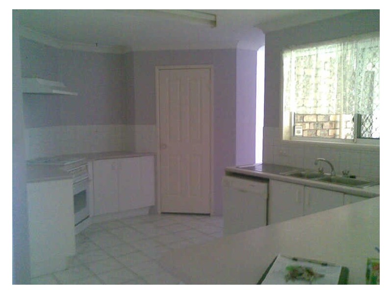 8 Olivia Court, Regents Park QLD 4118