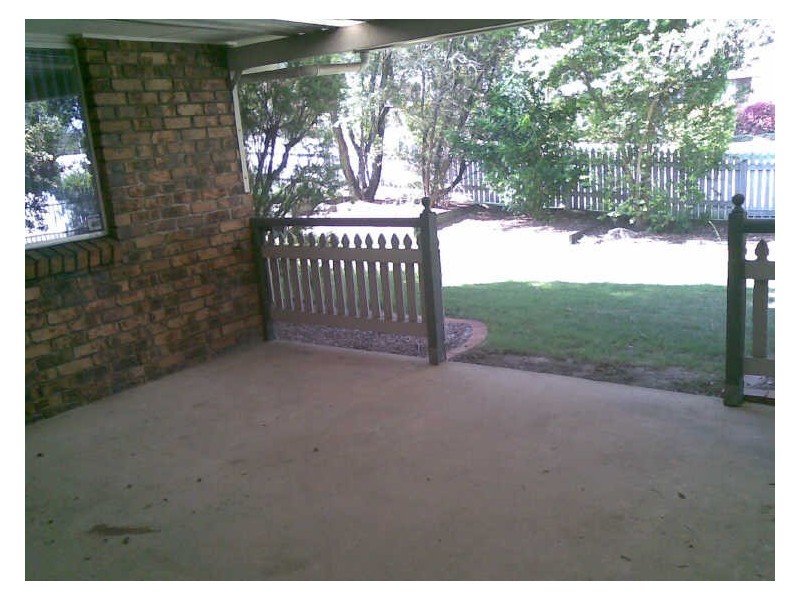 8 Olivia Court, Regents Park QLD 4118