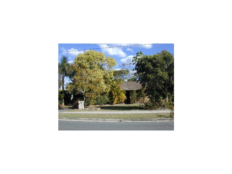 16 Oakdale Street, Browns Plains QLD 4118
