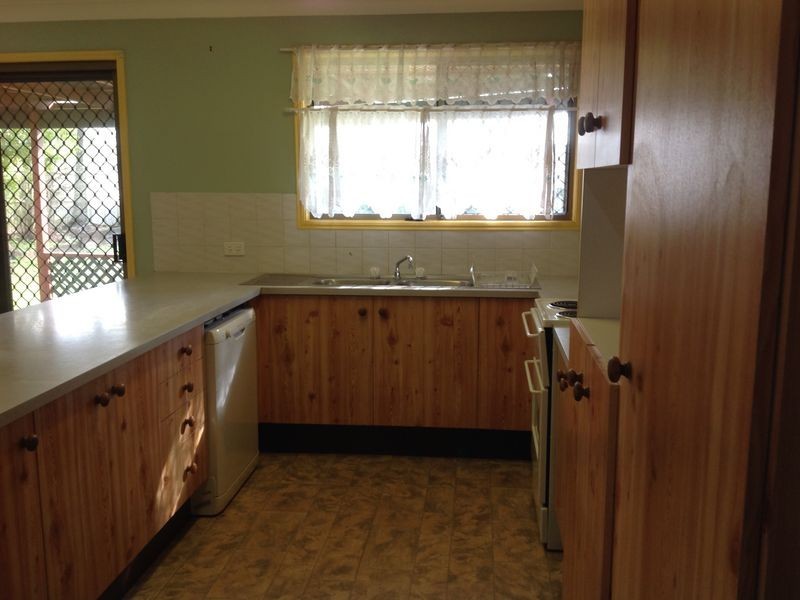 100 Estramina Road, Regents Park QLD 4118