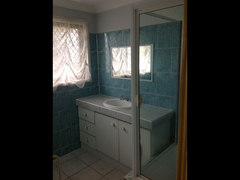 100 Estramina Road, Regents Park QLD 4118