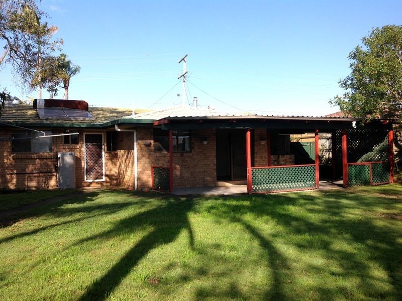 100 Estramina Road, Regents Park QLD 4118