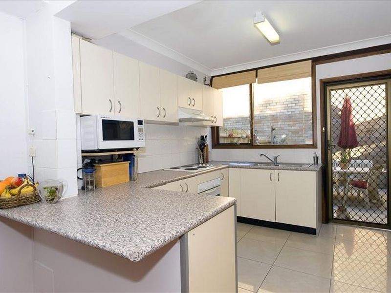 8/74-76 Floss Street, Hurlstone Park NSW 2193