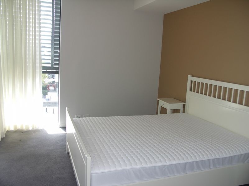 508/3 Sterling Circuit, Camperdown NSW 2050