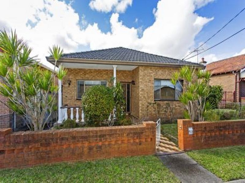20a Howard Street, Canterbury NSW 2193