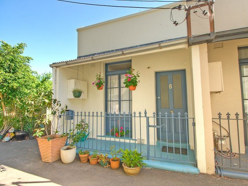 6 Bakers Lane, Forest Lodge NSW 2037