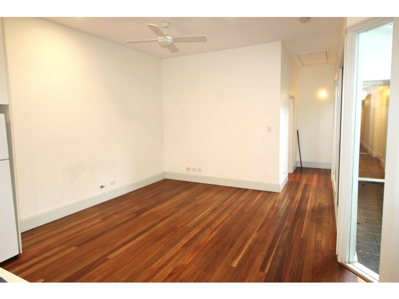 31 Creek Street, Forest Lodge NSW 2037