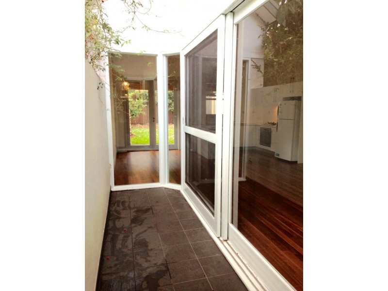 31 Creek Street, Forest Lodge NSW 2037