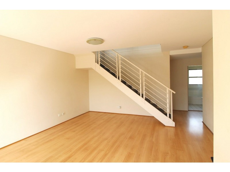79/11 Wigram Lane, Glebe NSW 2037