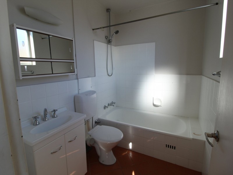 11/2 Avona Ave, Glebe NSW 2037