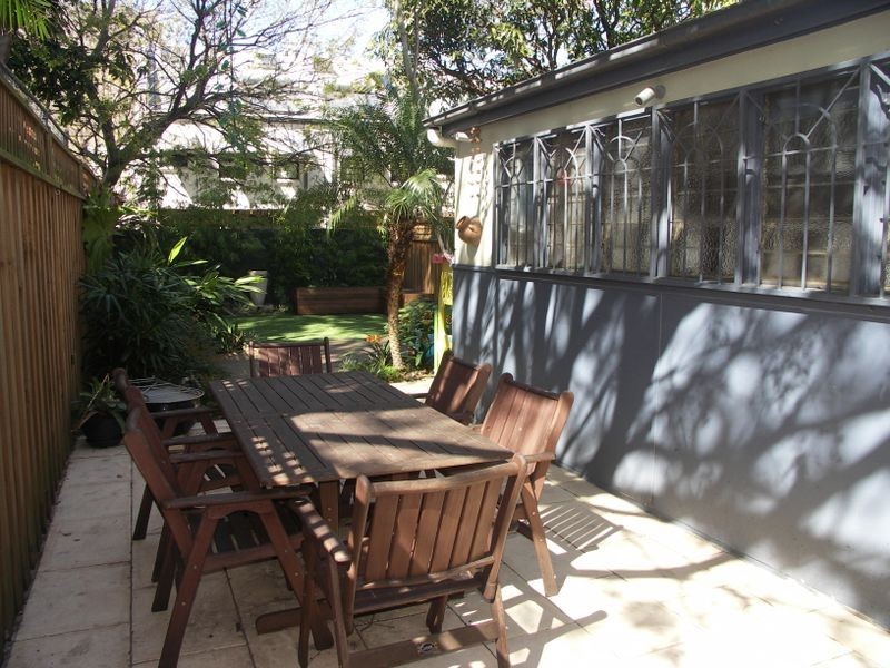 242 Bridge Road, Glebe NSW 2037