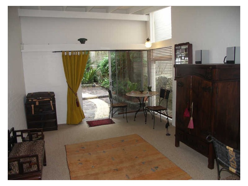 11 Creek Street, Forest Lodge NSW 2037