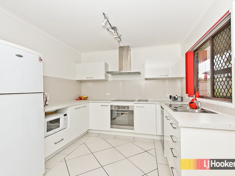 8 Danielle Street, Boondall QLD 4034