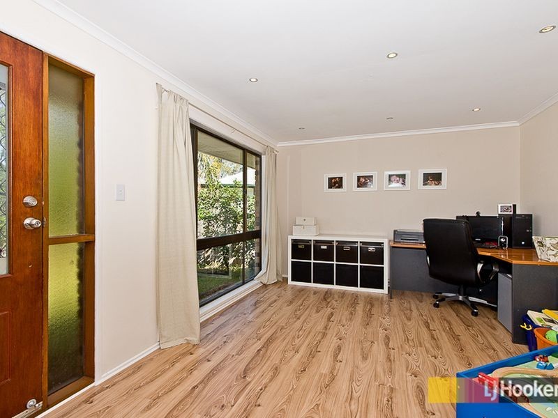 15 Victoria Court, Petrie QLD 4502