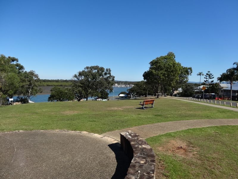 42 Towner Street, Sandgate QLD 4017