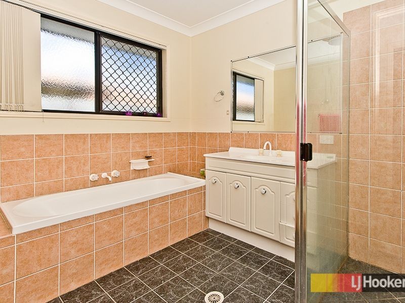 27 Johnston Place, Bracken Ridge QLD 4017