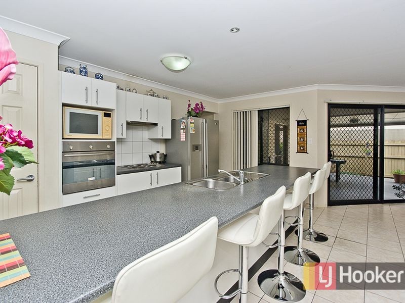 6 Freeman Place, Bracken Ridge QLD 4017