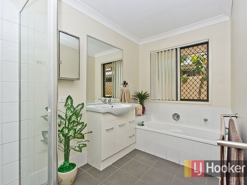 6 Freeman Place, Bracken Ridge QLD 4017