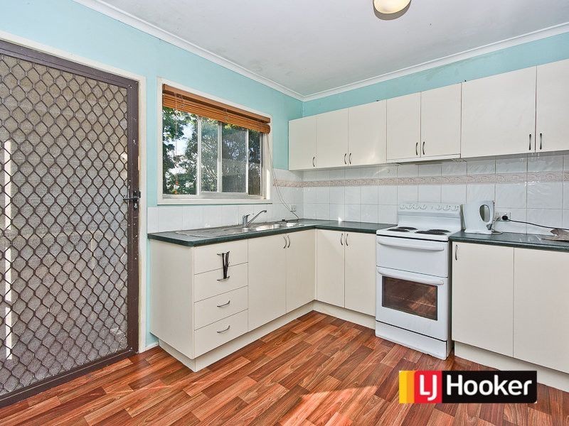 28 Lavercombe Drive, Kallangur QLD 4503