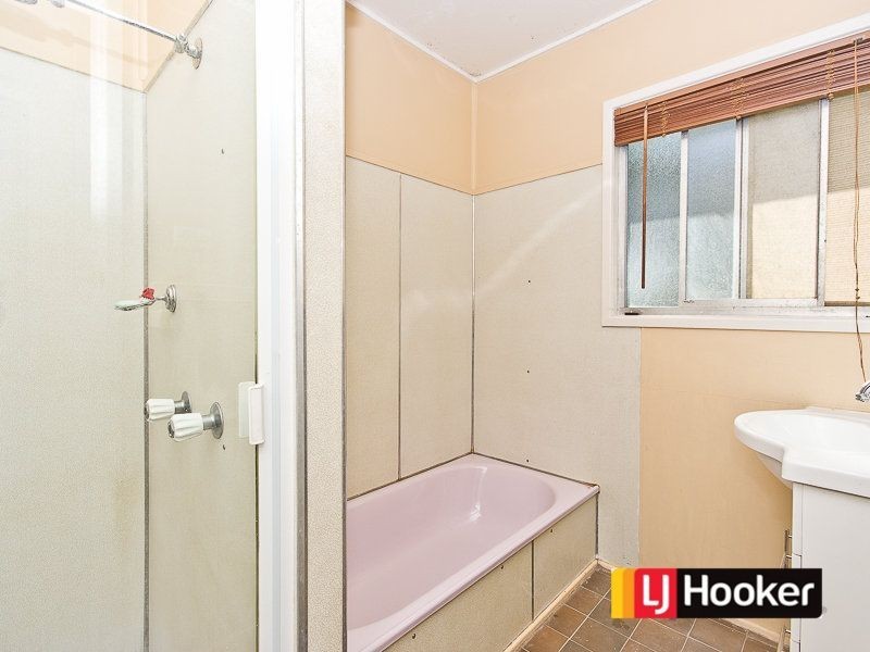 28 Lavercombe Drive, Kallangur QLD 4503