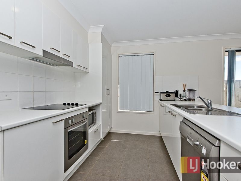 2 Tourmaline Circuit, Mango Hill QLD 4509