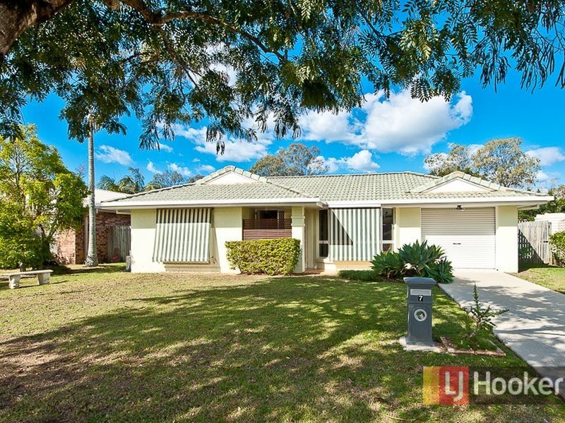 7 Elm Crescent, Bracken Ridge QLD 4017