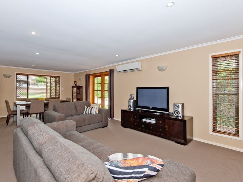 10 Bronwyn Street, Bracken Ridge QLD 4017