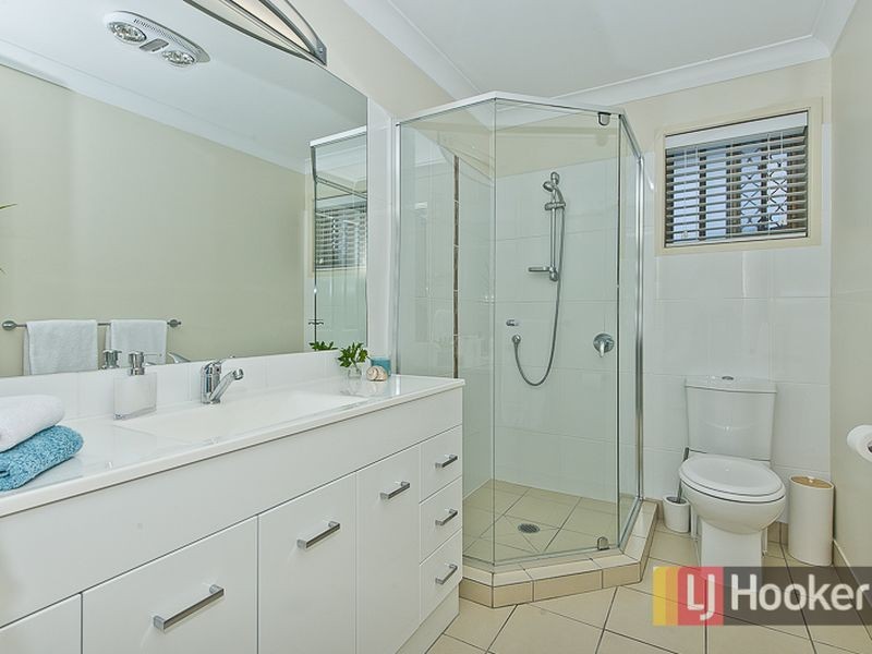 1 Bronwyn Street, Bracken Ridge QLD 4017